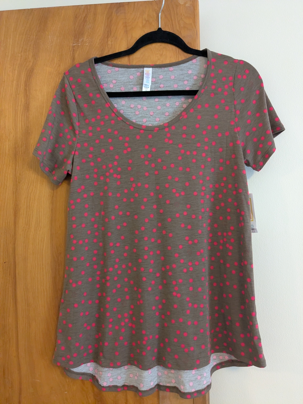 Women's Short-Sleeve Scoop Neck Top in Brown with Pink Polka Dots
